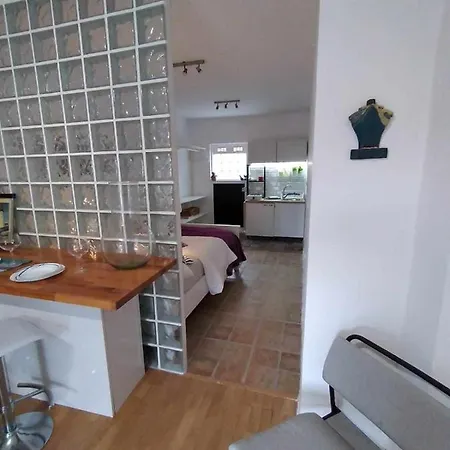 Estudio Cantera Auditorio Apartment